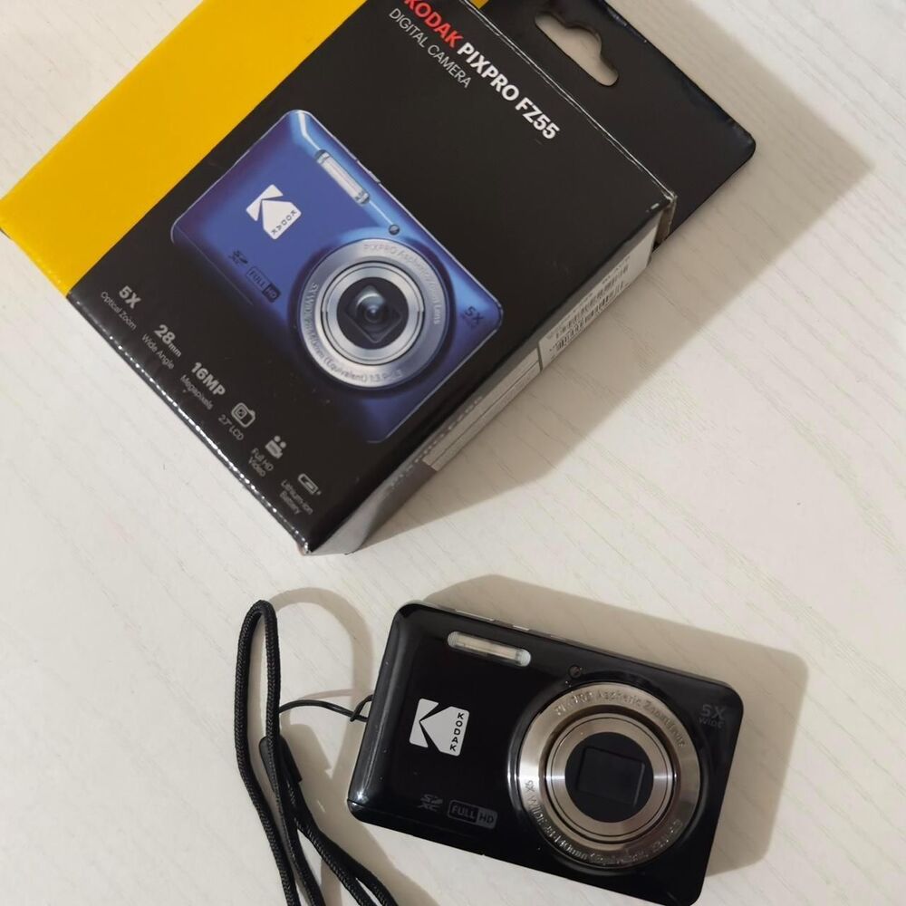 Kodak Black and Silver Cameras-and-accessories